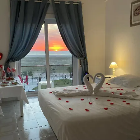 Stella Di Mare - Local Guest house