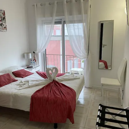 بيت ضيافة Stella Di Mare Local فيغيورا دا فوز