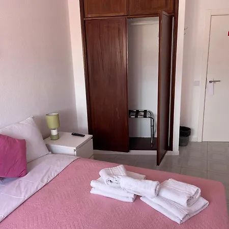 Stella Di Mare Local Πανσιόν *