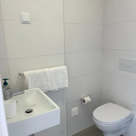 Stella Di Mare Local Πανσιόν