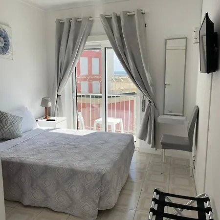 Stella Di Mare - Local Guest house *
